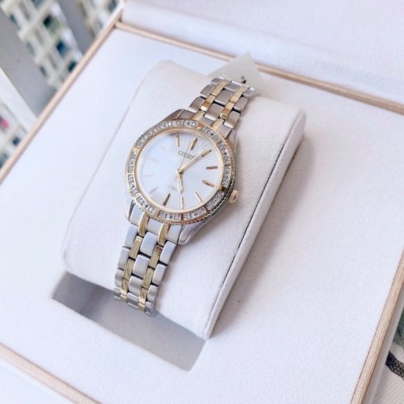 Citizen 29mm Carina Diamond Bezel Watch! w/ box